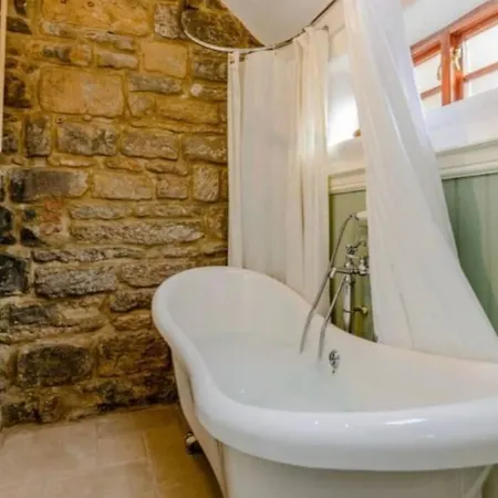 Villa The Cow House - In The Heart Of Whitby Extérieur photo